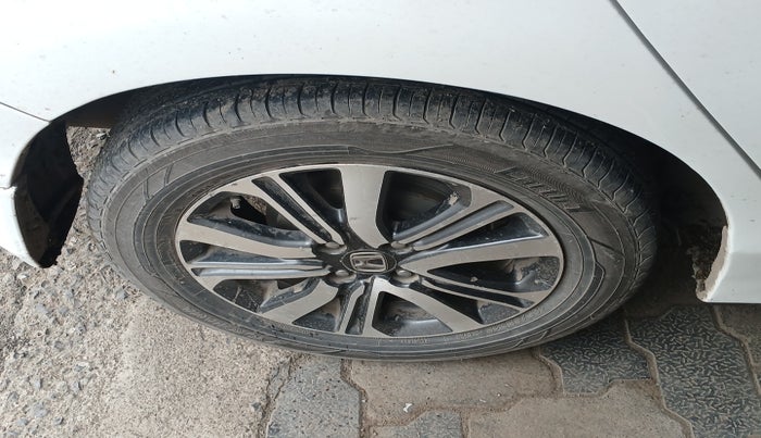 2018 Honda City 1.5L I-VTEC SV, Petrol, Manual, 1,07,055 km, tyre