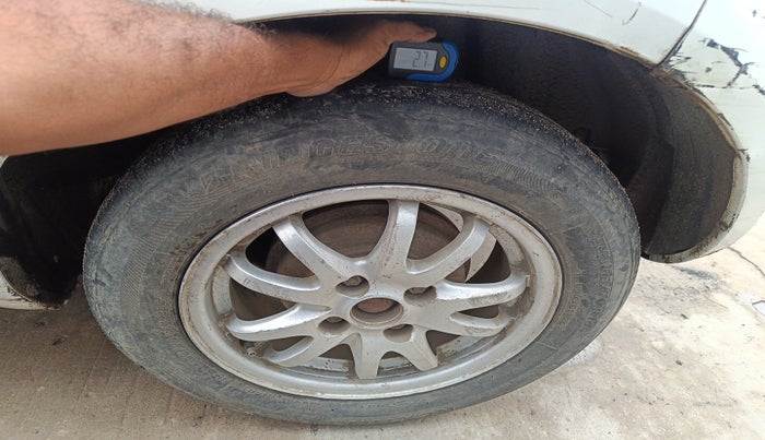 2011 Maruti Ritz VDI, Diesel, Manual, 1,99,108 km, tyre