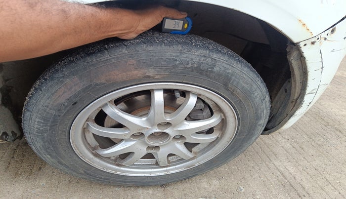 2011 Maruti Ritz VDI, Diesel, Manual, 1,99,108 km, tyre