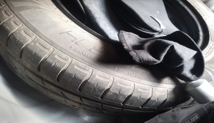 2021 Hyundai GRAND I10 NIOS SPORTZ 1.2 KAPPA VTVT CNG, Petrol, Manual, 38,221 km, tyre