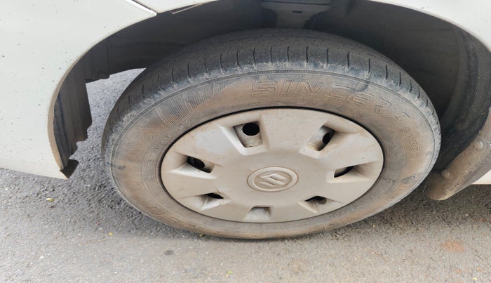 2017 Maruti Wagon R 1.0 LXI CNG, Petrol, Manual, 71,566 km, tyre