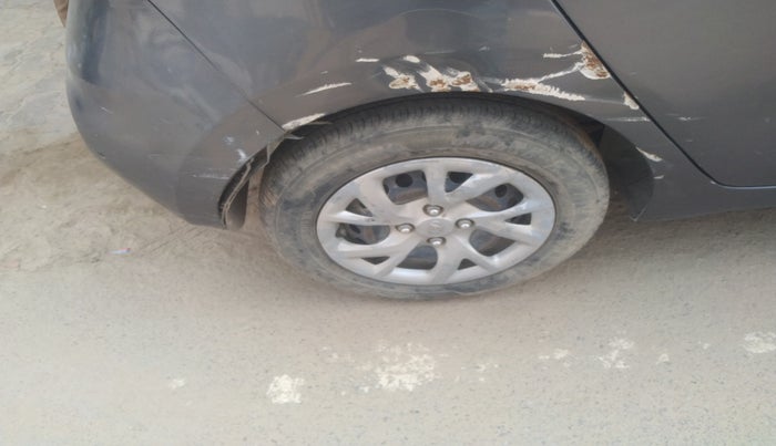 2017 Hyundai Grand i10 SPORTZ U2 1.2 CRDI, Diesel, Manual, 1,17,643 km, tyre