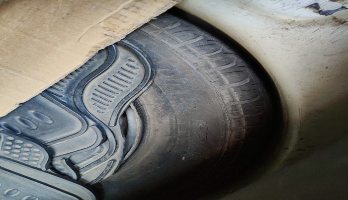 2011 Maruti Ritz VDI, Diesel, Manual, 98,874 km, tyre