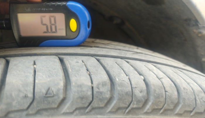 2015 Hyundai Elite i20 ASTA 1.2, Petrol, Manual, 46,786 km, tyre