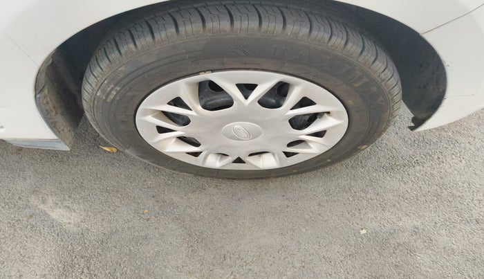 2015 Ford New Figo TREND 1.5L DIESEL, Diesel, Manual, 1,86,844 km, tyre