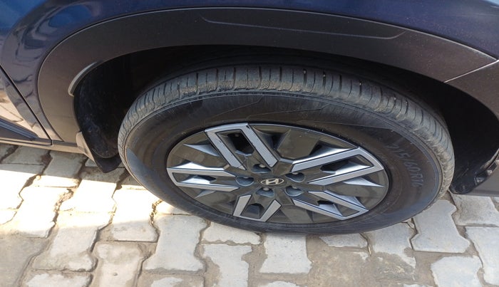 2022 Hyundai VENUE SX 1.0 TURBO, Petrol, Manual, 24,178 km, tyre