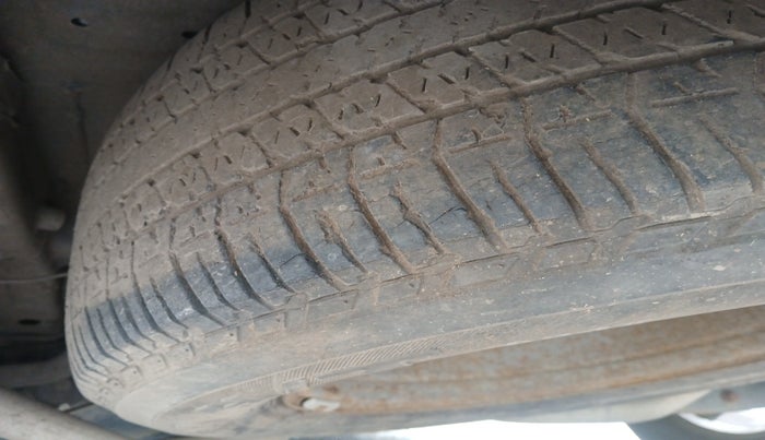 2015 Mahindra XUV500 W10, Diesel, Manual, 99,639 km, tyre