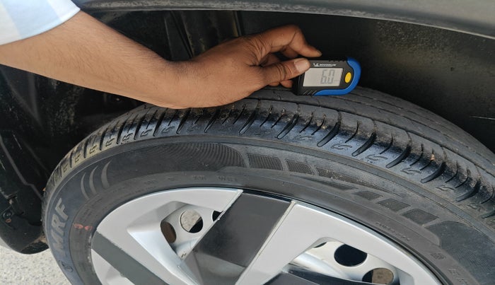 2021 Maruti Vitara Brezza LXI, Petrol, Manual, 38,915 km, tyre