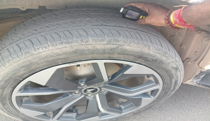 2019 Mahindra Scorpio S11 2WD, Diesel, Manual, 82,553 km, tyre