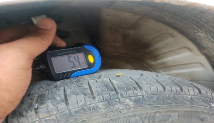 2011 Maruti Wagon R 1.0 LXI, Petrol, Manual, 1,39,051 km, tyre