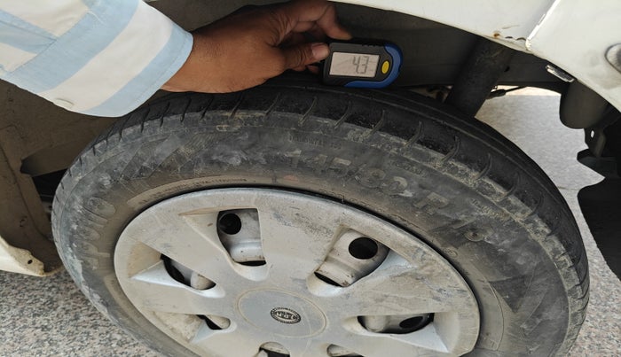 2016 Maruti Wagon R 1.0 LXI CNG, Petrol, Manual, 96,090 km, tyre