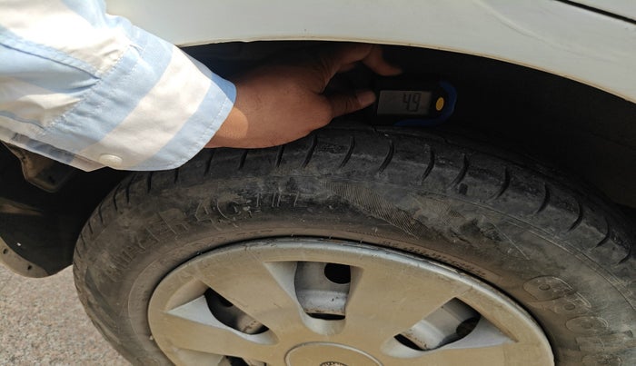 2016 Maruti Wagon R 1.0 LXI CNG, Petrol, Manual, 96,090 km, tyre