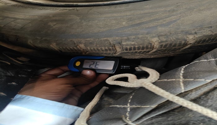 2016 Maruti Wagon R 1.0 LXI CNG, Petrol, Manual, 96,090 km, tyre