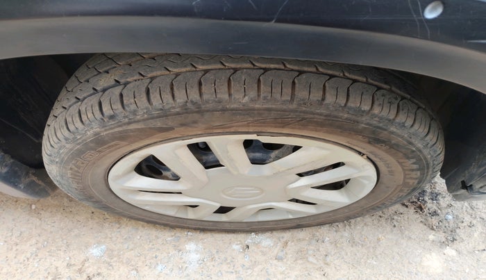 2018 Maruti Vitara Brezza VDI, Diesel, Manual, 62,014 km, tyre