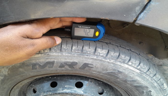 2021 Maruti Alto LXI CNG, Petrol, Manual, 78,868 km, tyre