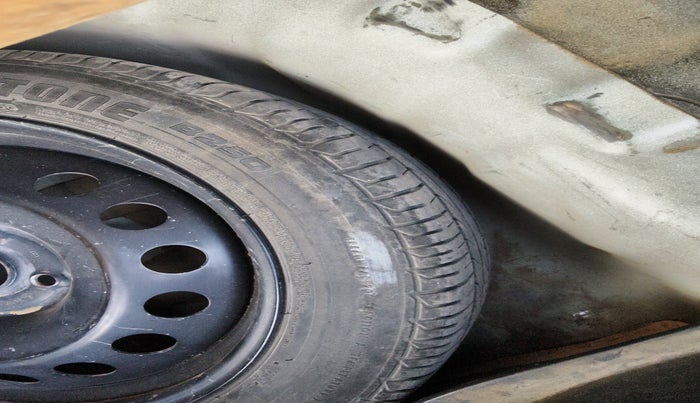 2017 Hyundai Elite i20 ASTA 1.4 CRDI DUAL TONE, Diesel, Manual, 1,33,000 km, tyre