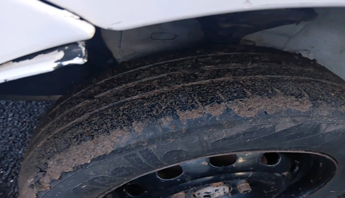 2011 Tata Indigo ECS LX TDI, Diesel, Manual, 2,19,795 km, tyre