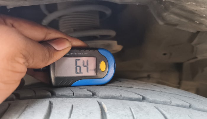 2017 Maruti Swift ZXI, Petrol, Manual, 91,706 km, tyre