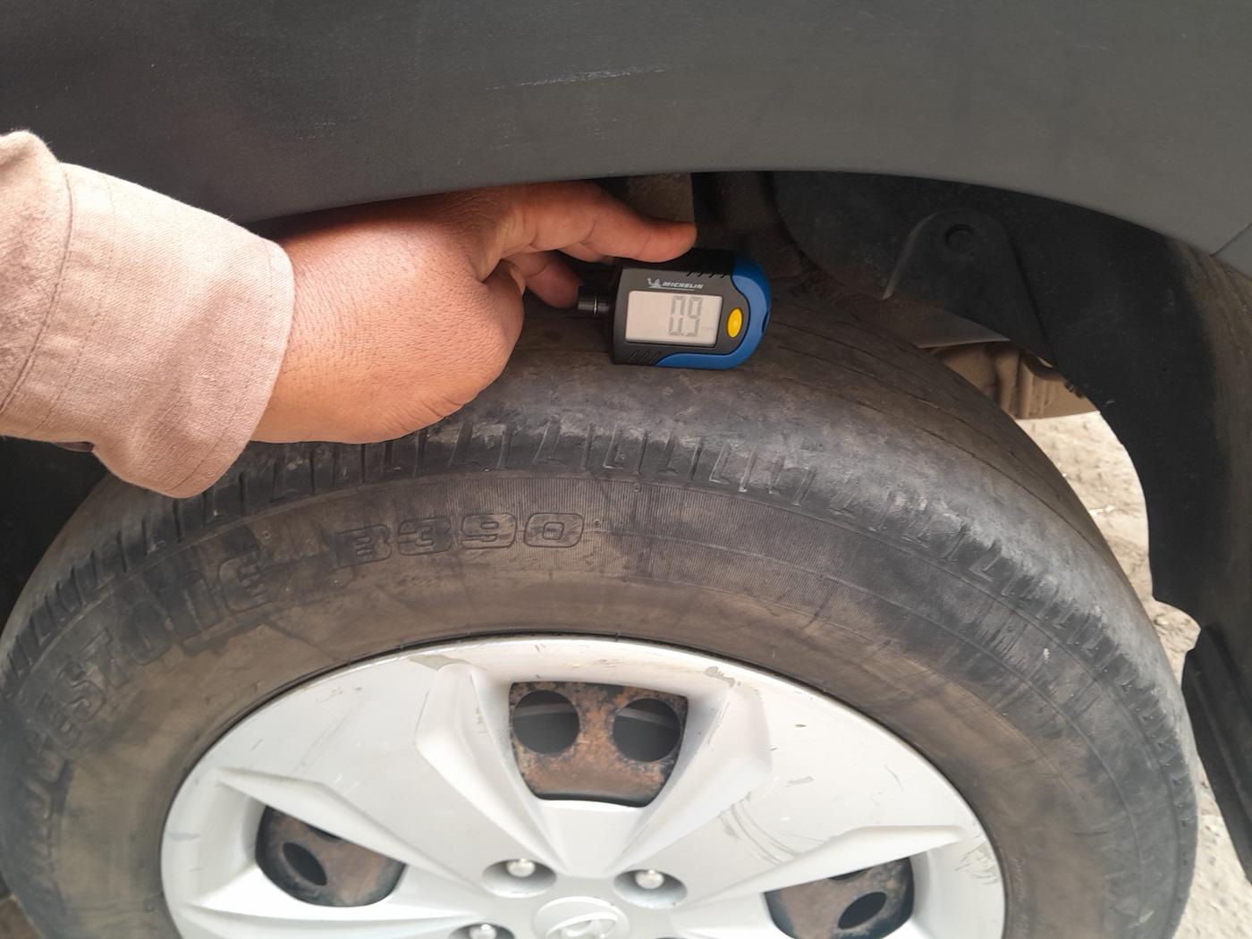 2022 Hyundai Creta E 1.5 PETROL, Diesel, Manual, 65,747 km, tyre