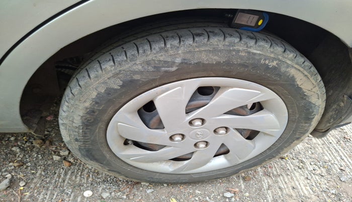 2019 Hyundai NEW SANTRO SPORTZ MT, Petrol, Manual, 1,24,706 km, tyre