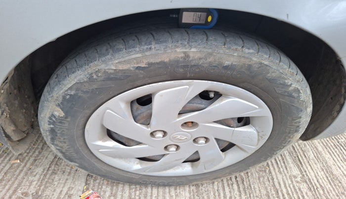 2019 Hyundai NEW SANTRO SPORTZ MT, Petrol, Manual, 1,24,706 km, tyre