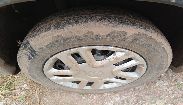 2019 Maruti Vitara Brezza VDI, Diesel, Manual, 1,74,866 km, tyre