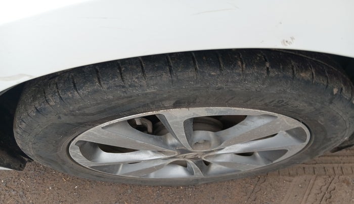 2016 Hyundai Elite i20 ASTA 1.4 CRDI, Diesel, Manual, 98,529 km, tyre