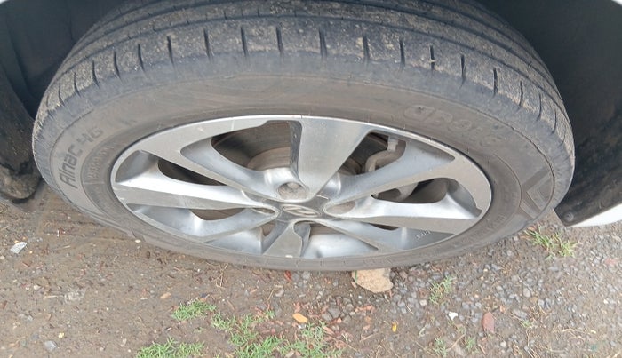 2016 Hyundai Elite i20 ASTA 1.4 CRDI, Diesel, Manual, 98,529 km, tyre