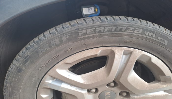 2021 KIA SONET HTX 1.5, Diesel, Manual, 1,01,583 km, tyre