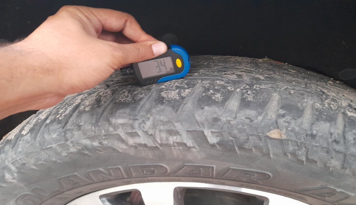 2019 Ford Endeavour TITANIUM PLUS 2.2 4X2 AT SUNROOF, Diesel, Automatic, 1,25,474 km, tyre