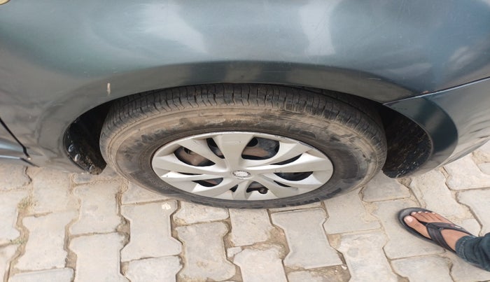 2010 Maruti Swift VXI 1.3, Petrol, Manual, 58,828 km, tyre