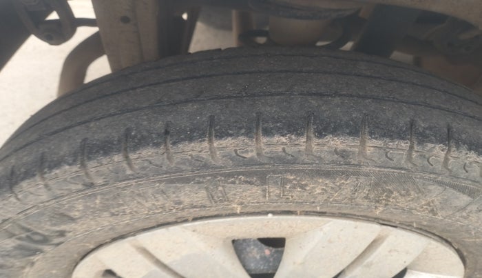 2019 Maruti Alto 800 LXI, Petrol, Manual, 61,360 km, tyre