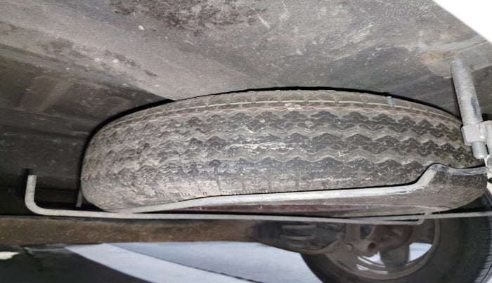 2024 Renault TRIBER RXZ AMT DUAL TONE, Petrol, Automatic, 18,255 km, tyre