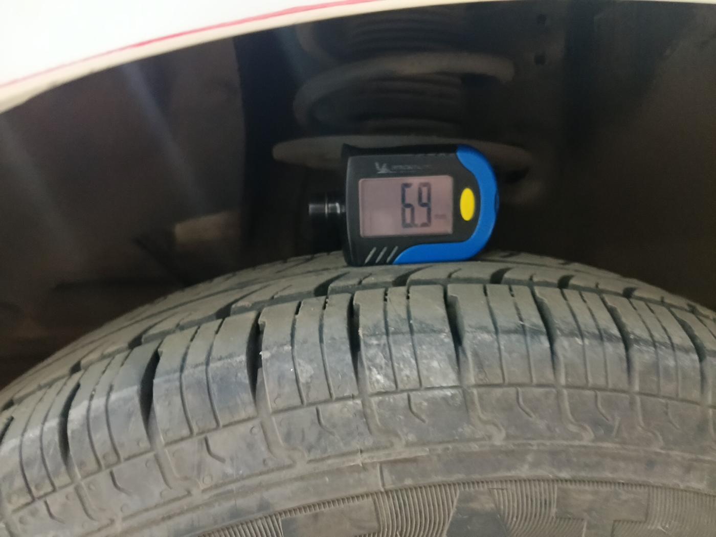 2023 Maruti Dzire VXI, Petrol, Manual, 32,671 km, tyre