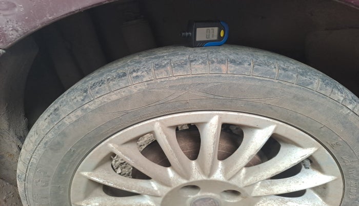 2012 Fiat Linea EMOTION PK 1.3, Diesel, Manual, 12,34,567 km, tyre