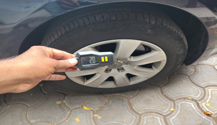 2013 Audi A8L 3.0 TDI quattro, Diesel, Automatic, 87,747 km, tyre