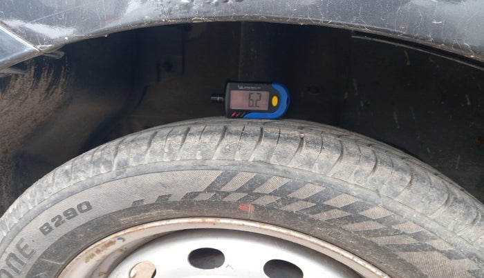 2015 Tata Bolt XE REVOTRON, Petrol, Manual, 79,860 km, tyre