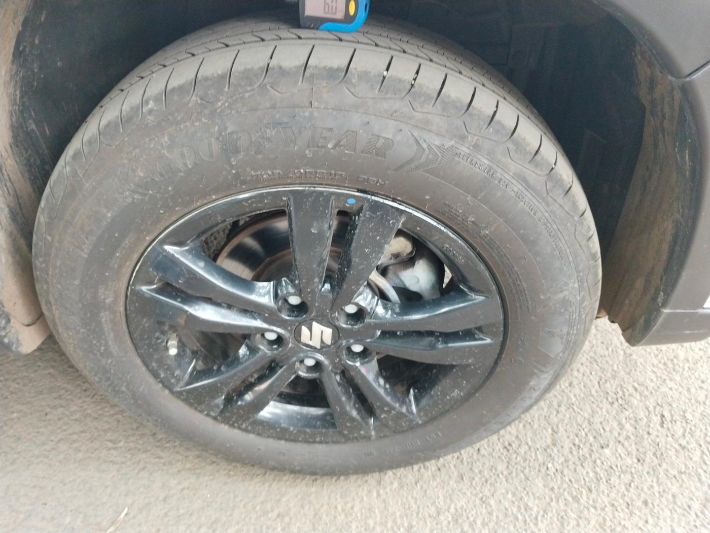 2019 Maruti Vitara Brezza ZDI, Diesel, Manual, 1,42,000 km, tyre