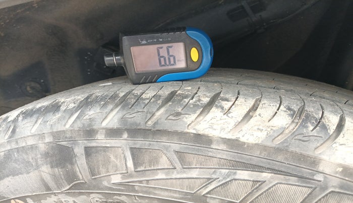 2023 Hyundai VENUE SX (O) 1.0 TURBO DCT, Petrol, Automatic, 16,349 km, tyre