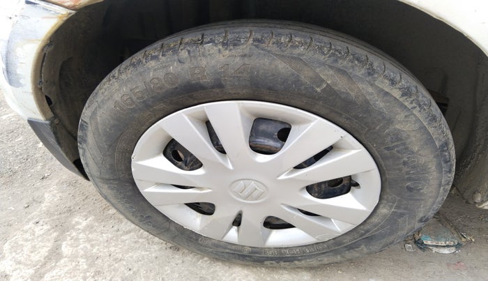 2012 Maruti Swift VDI, Diesel, Manual, 1,64,196 km, tyre