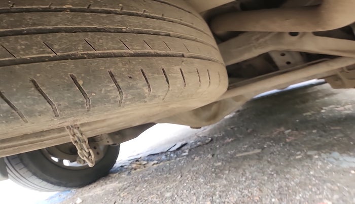 2020 Toyota Innova Crysta 2.4 GX AT 7 STR, Diesel, Automatic, 83,404 km, tyre