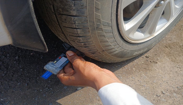 2015 Hyundai Grand i10 ASTA AT 1.2 KAPPA VTVT, Petrol, Automatic, 90,057 km, tyre