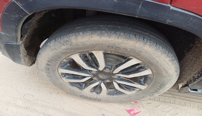 2017 Maruti Vitara Brezza VDI (O), Diesel, Manual, 77,882 km, tyre