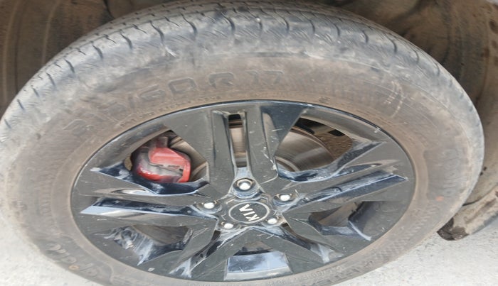 2020 KIA SELTOS HTX PLUS 1.5 DIESEL, Diesel, Manual, 2,21,886 km, tyre