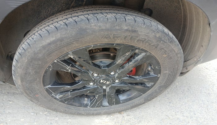 2020 KIA SELTOS HTX PLUS 1.5 DIESEL, Diesel, Manual, 2,21,886 km, tyre