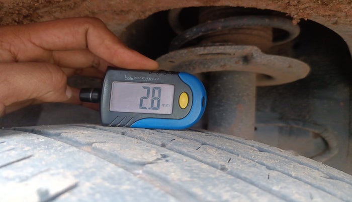 2020 Tata NEXON XE PETROL, Petrol, Manual, 71,999 km, tyre