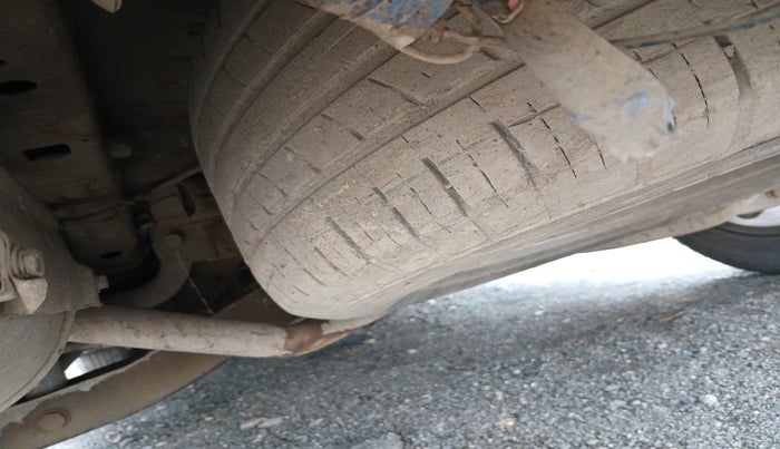 2014 Mahindra XUV500 W8, Diesel, Manual, 1,73,088 km, tyre