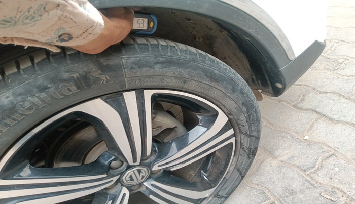 2021 MG ASTOR SAVVY 1.5 CVT S RED, Petrol, Automatic, 20,449 km, tyre