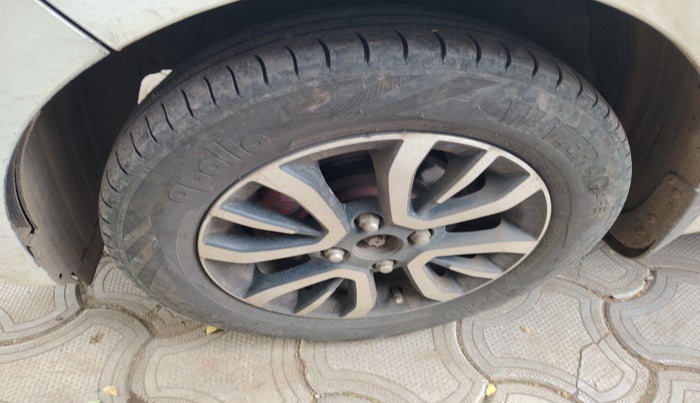 2021 Hyundai AURA S 1.2 CNG, Petrol, Manual, 2,06,237 km, tyre