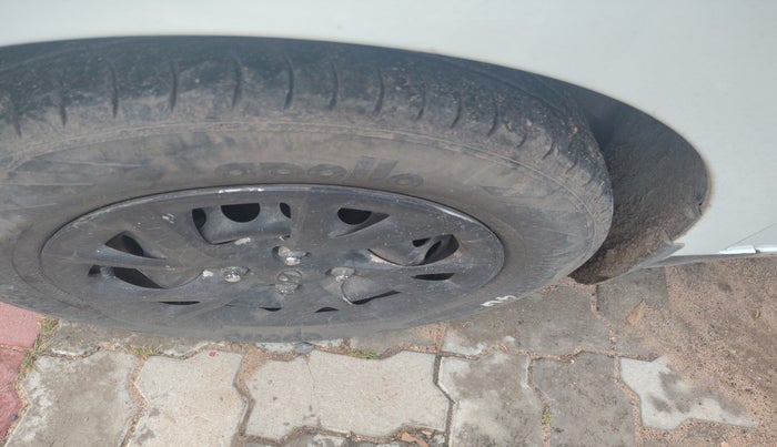 2019 Hyundai Grand i10 MAGNA 1.2 KAPPA VTVT, Petrol, Manual, 70,495 km, tyre